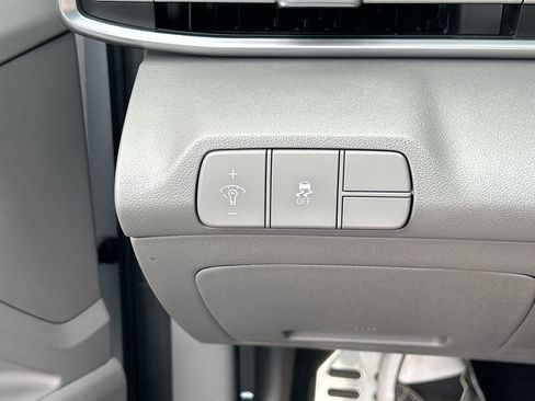 New 2026 Hyundai Elantra Sport FWD image 32