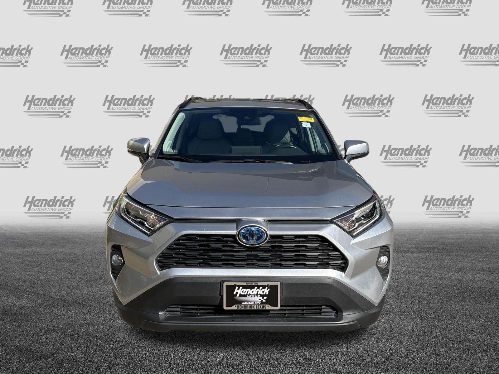 Used 2021 Toyota RAV4 XLE Premium AWD/4WD image 3