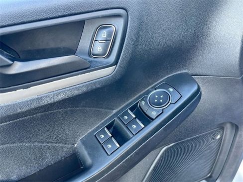 Used 2022 Ford Escape SE w/ SE Sport Appearance Package image 23