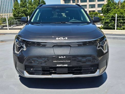 Used 2024 Kia Niro Wind w/ Wind Preserve Package FWD image 8