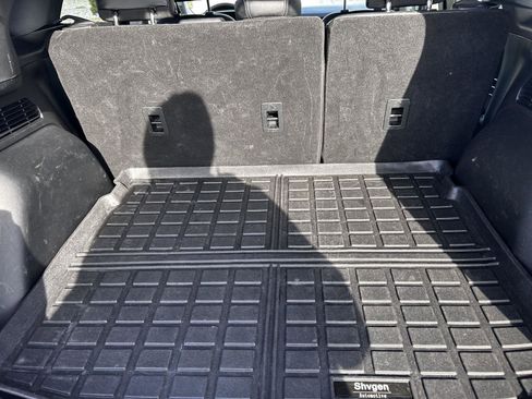 Used 2022 Ford Escape Titanium image 13