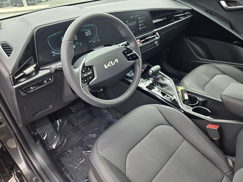 New 2026 Kia Niro EX FWD image 15