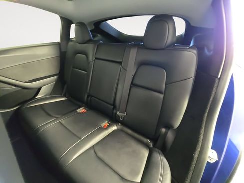 Used 2023 Tesla Model Y Long Range AWD/4WD image 16