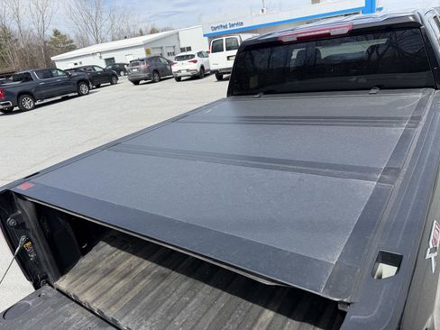 Used 2024 GMC Sierra 1500 Elevation AWD/4WD image 19