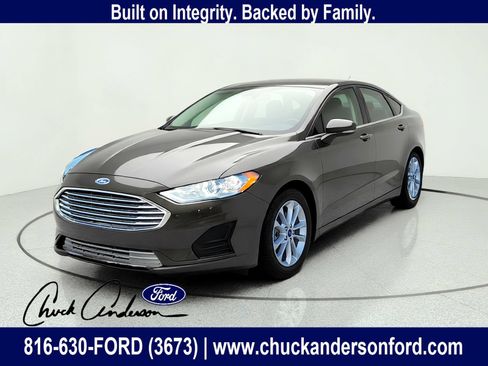 Used 2020 Ford Fusion SE FWD image 1