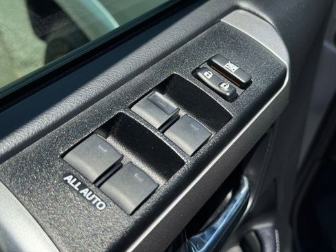 Used 2022 Toyota 4Runner SR5 Premium w/ Moonroof Package RWD image 14