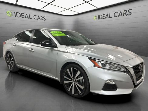 Used 2022 Nissan Altima 2.5 SR FWD image 3