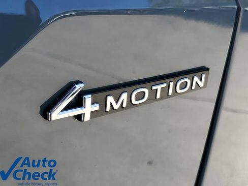 Used 2024 Volkswagen Atlas Peak Edition SEL AWD/4WD image 10