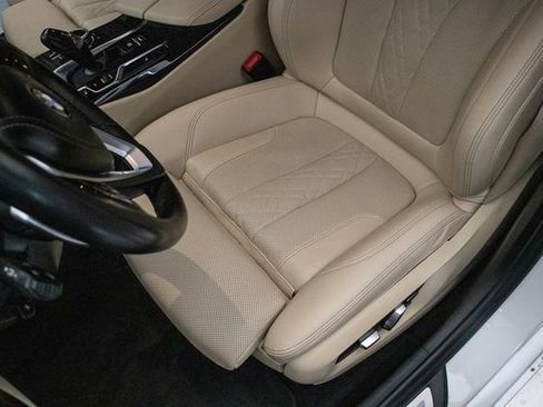 Used 2022 BMW 530i xDrive w/ Premium Package AWD/4WD image 26