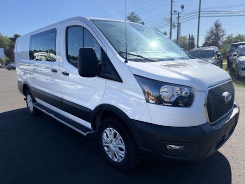 Used 2025 Ford Transit 250 Low Roof w/ Exterior Upgrade Package RWD image 2