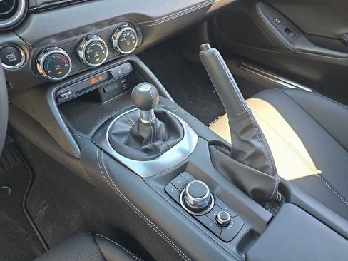 New 2026 MAZDA MX-5 Miata RF Grand Touring RWD image 19