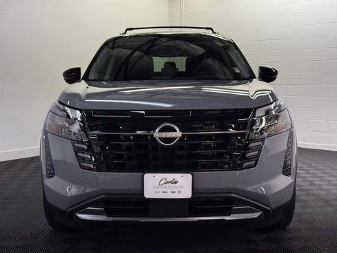 New 2026 Nissan Pathfinder Platinum image 5