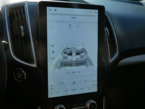 Certified 2024 Ford Edge SEL image 22