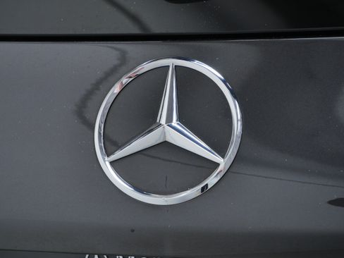 Certified 2021 Mercedes-Benz GLC 300 4MATIC w/ Premium Package image 8