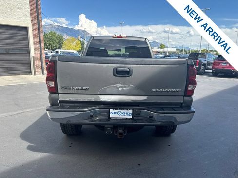 Used 2002 Chevrolet Silverado 2500 LT w/ Off-Road Skid Plate Pkg AWD/4WD image 6