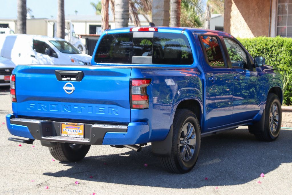 Used 2025 Nissan Frontier SV RWD image 10