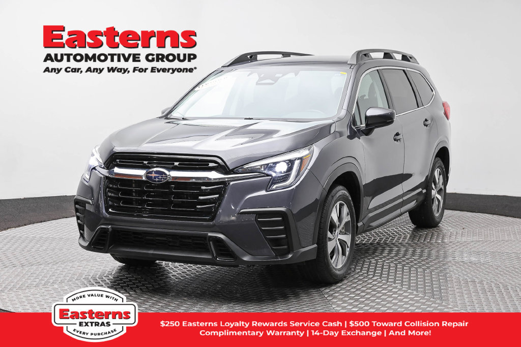Used 2025 Subaru Ascent Premium AWD/4WD image 1