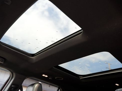 Used 2018 Ford Explorer Sport image 14