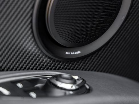 Used 2022 Aston Martin DBS Superleggera RWD image 30
