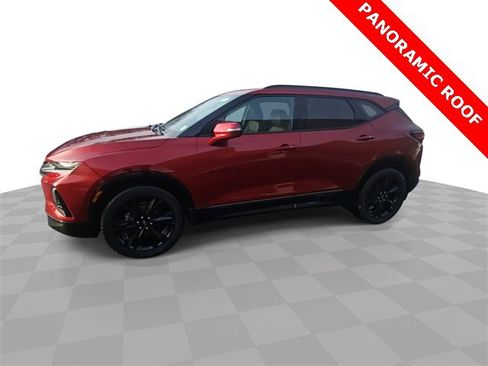 Used 2021 Chevrolet Blazer RS w/ Enhanced Convenience Package image 4