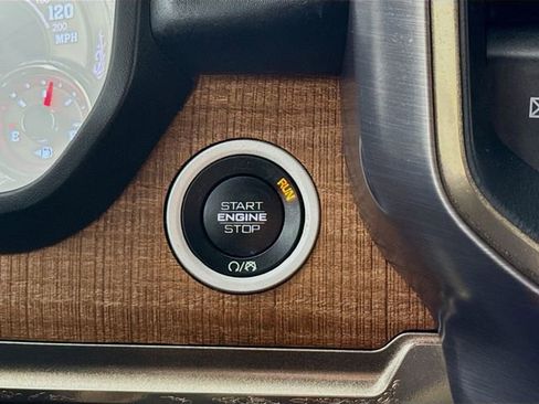 Used 2020 RAM 1500 Limited image 12