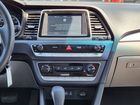 Used 2019 Hyundai Sonata SE image 17
