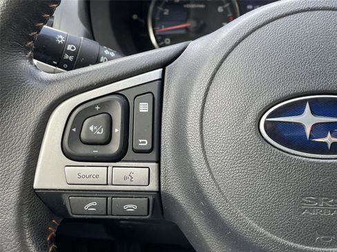 Used 2017 Subaru Crosstrek 2.0i Premium AWD/4WD image 26