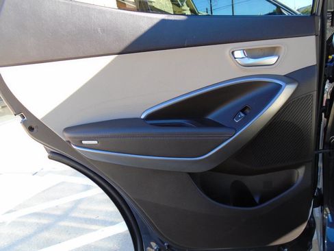 Used 2017 Hyundai Santa Fe Sport image 29