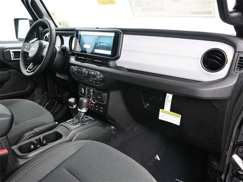 New 2026 Jeep Gladiator Willys image 10