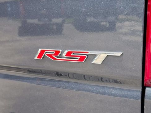 Used 2022 Chevrolet Silverado 1500 RST RWD image 12