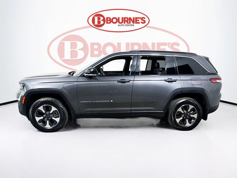 Used 2024 Jeep Grand Cherokee Limited 4xe w/ Luxury Tech Group II AWD/4WD image 9