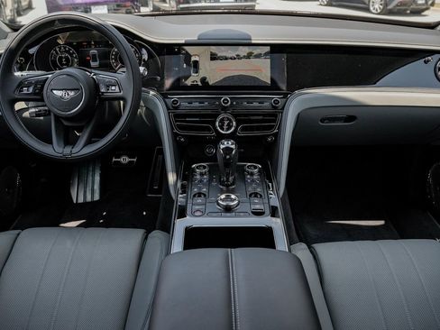 New 2025 Bentley Flying Spur Plug-In Hybrid AWD/4WD image 34