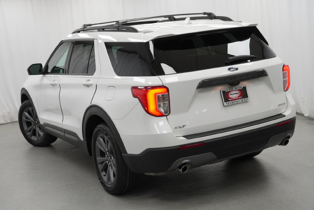 Used 2021 Ford Explorer XLT w/ Equipment Group 202A AWD/4WD image 22