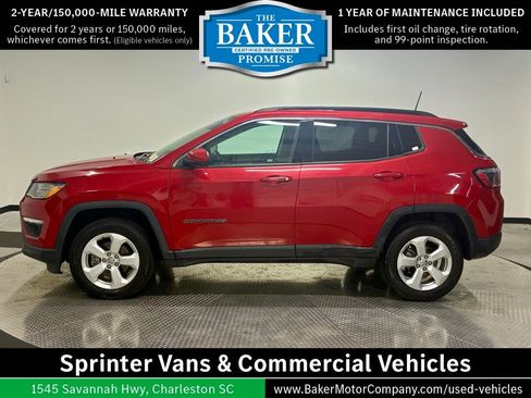 Used 2019 Jeep Compass Latitude w/ Cold Weather Group AWD/4WD image 2