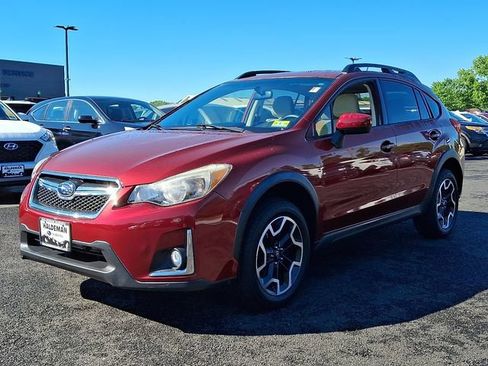 Used 2017 Subaru Crosstrek 2.0i Premium AWD/4WD image 3