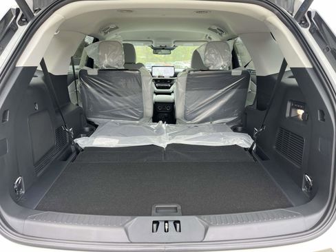 New 2026 Ford Explorer Platinum AWD/4WD image 6