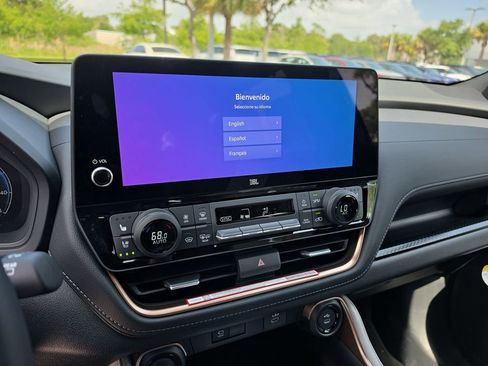 New 2026 Toyota Grand Highlander AWD Hybrid image 18