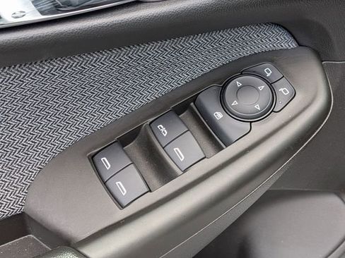 Used 2026 Chevrolet TrailBlazer LT w/ LT Cold Weather Package FWD image 14