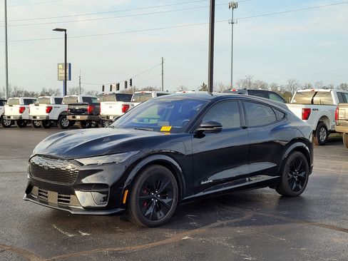 Used 2025 Ford Mustang Mach-E GT image 8
