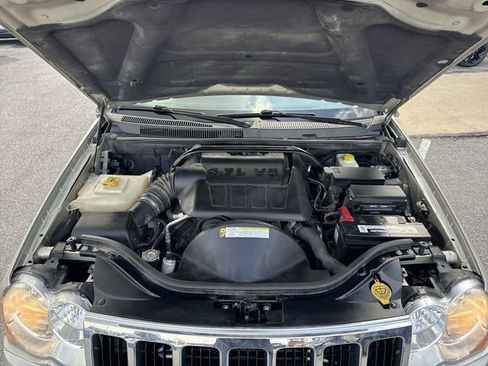 Used 2008 Jeep Grand Cherokee Limited w/ Trailer Tow Group IV AWD/4WD image 29