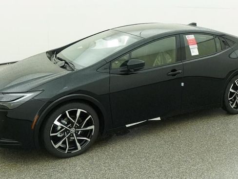 New 2026 Toyota Prius Plug-In Hybrid FWD image 2