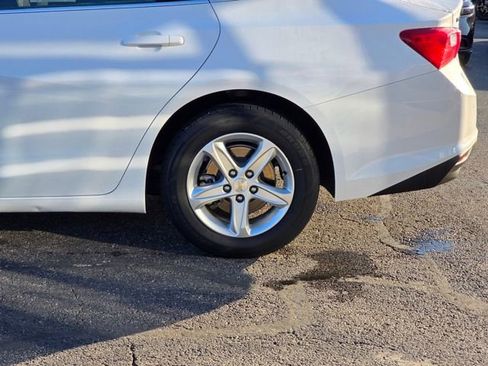 Used 2024 Chevrolet Malibu LT image 14