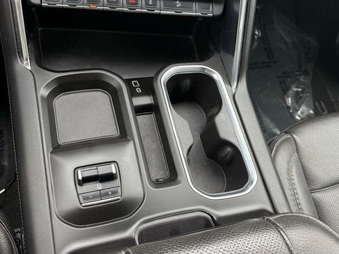 Used 2024 GMC Sierra 2500 Denali w/ Denali Reserve Package image 12