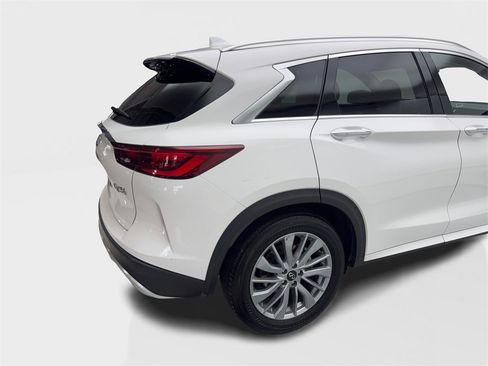 Used 2024 INFINITI QX50 Luxe image 16
