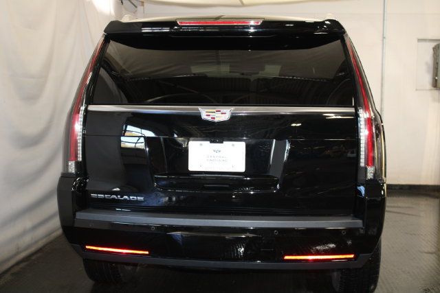 Used 2020 Cadillac Escalade Platinum AWD/4WD image 6