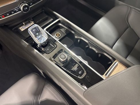 New 2026 Volvo XC60 B5 Core w/ Climate Package AWD/4WD image 14