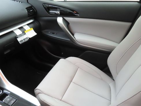 New 2026 Mitsubishi Eclipse Cross SEL AWD/4WD image 19