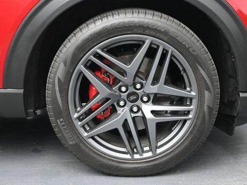 Certified 2025 Ford Explorer ST AWD/4WD image 39