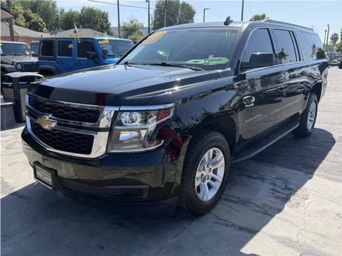 Used 2018 Chevrolet Suburban LT AWD/4WD image 3