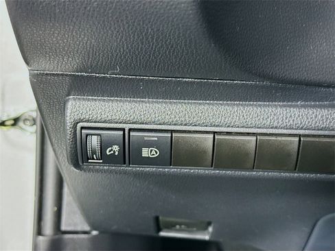 Certified 2023 Toyota Corolla SE image 18